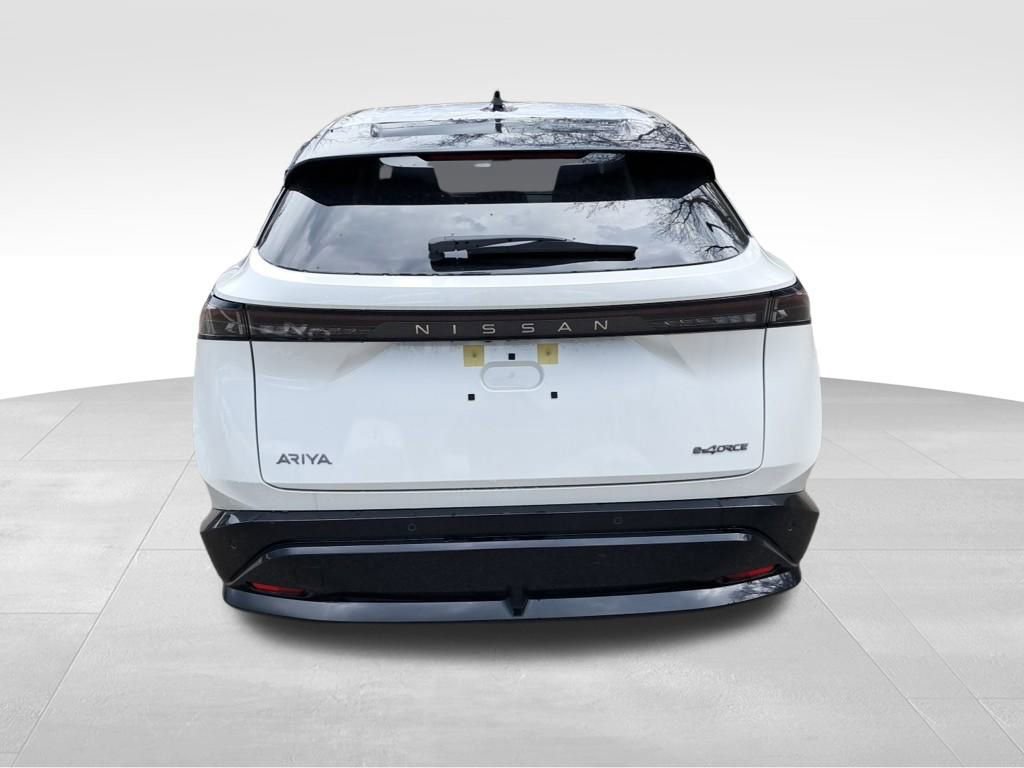 New 2025 Nissan Ariya AWD image 4