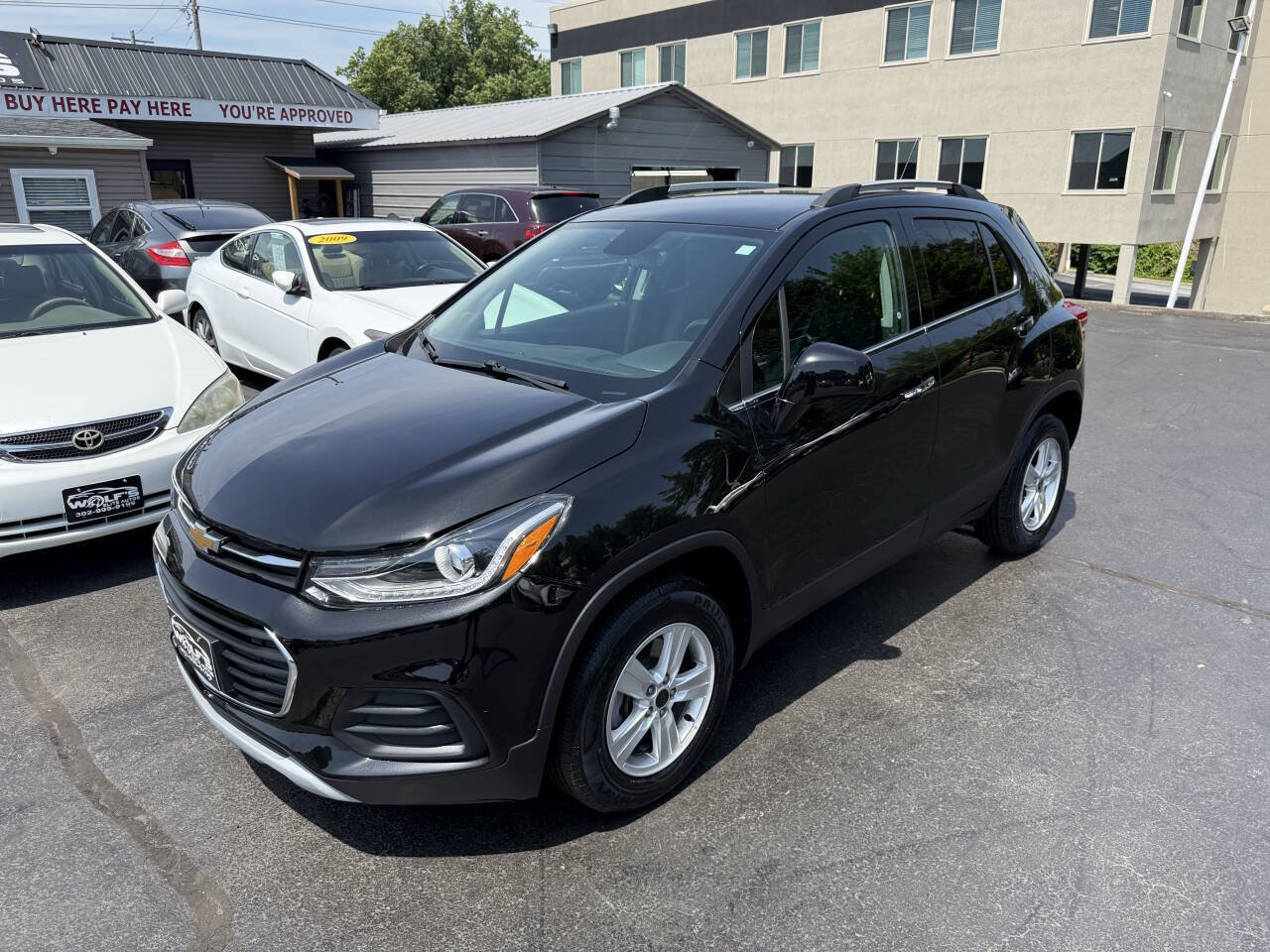 Used 2019 Chevrolet Trax LT w/ LT Convenience Package AWD/4WD image 2