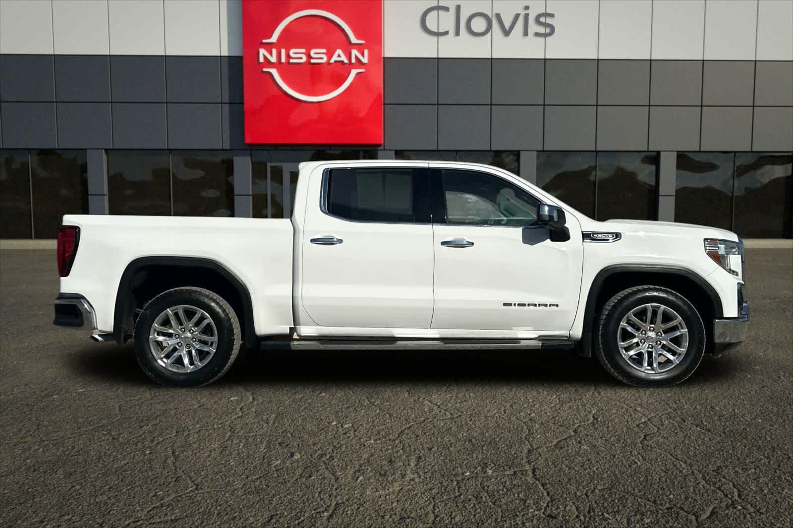 Used 2020 GMC Sierra 1500 SLT w/ SLT Premium Plus Package AWD/4WD image 9