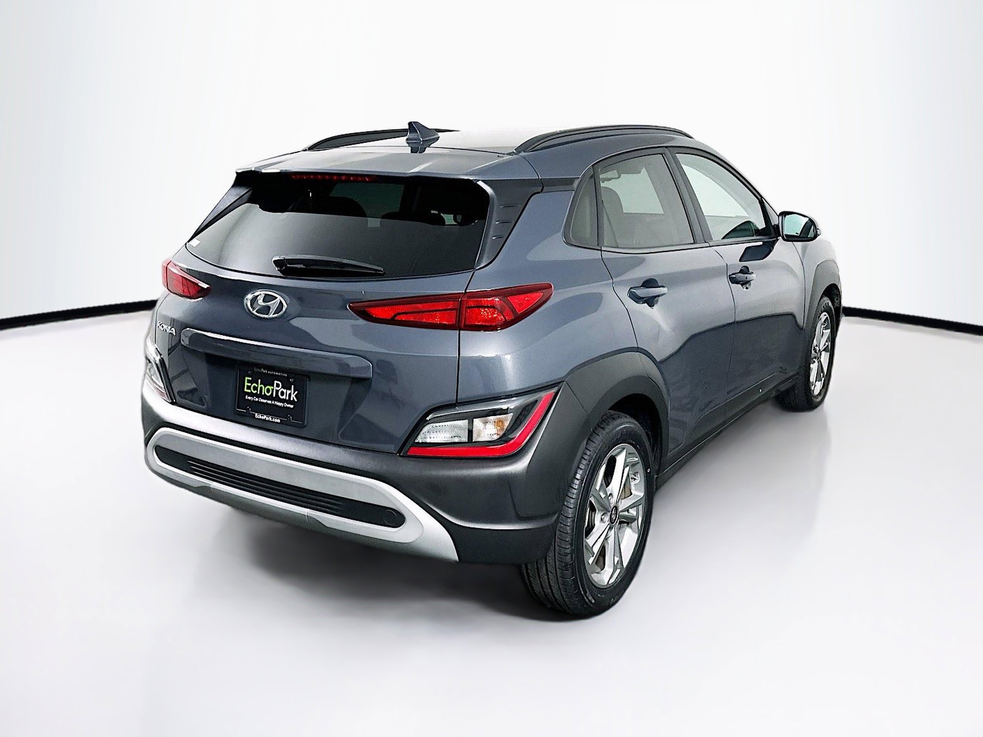 Used 2023 Hyundai Kona SEL w/ Cargo Package FWD image 9