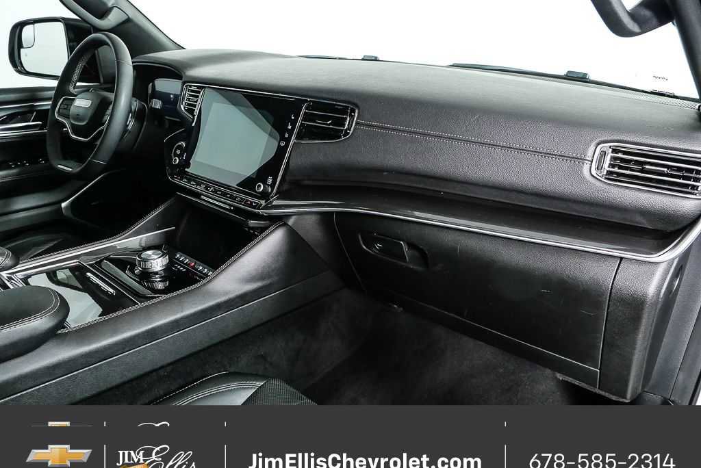 Used 2023 Jeep Wagoneer 2WD w/ Convenience Group I image 25