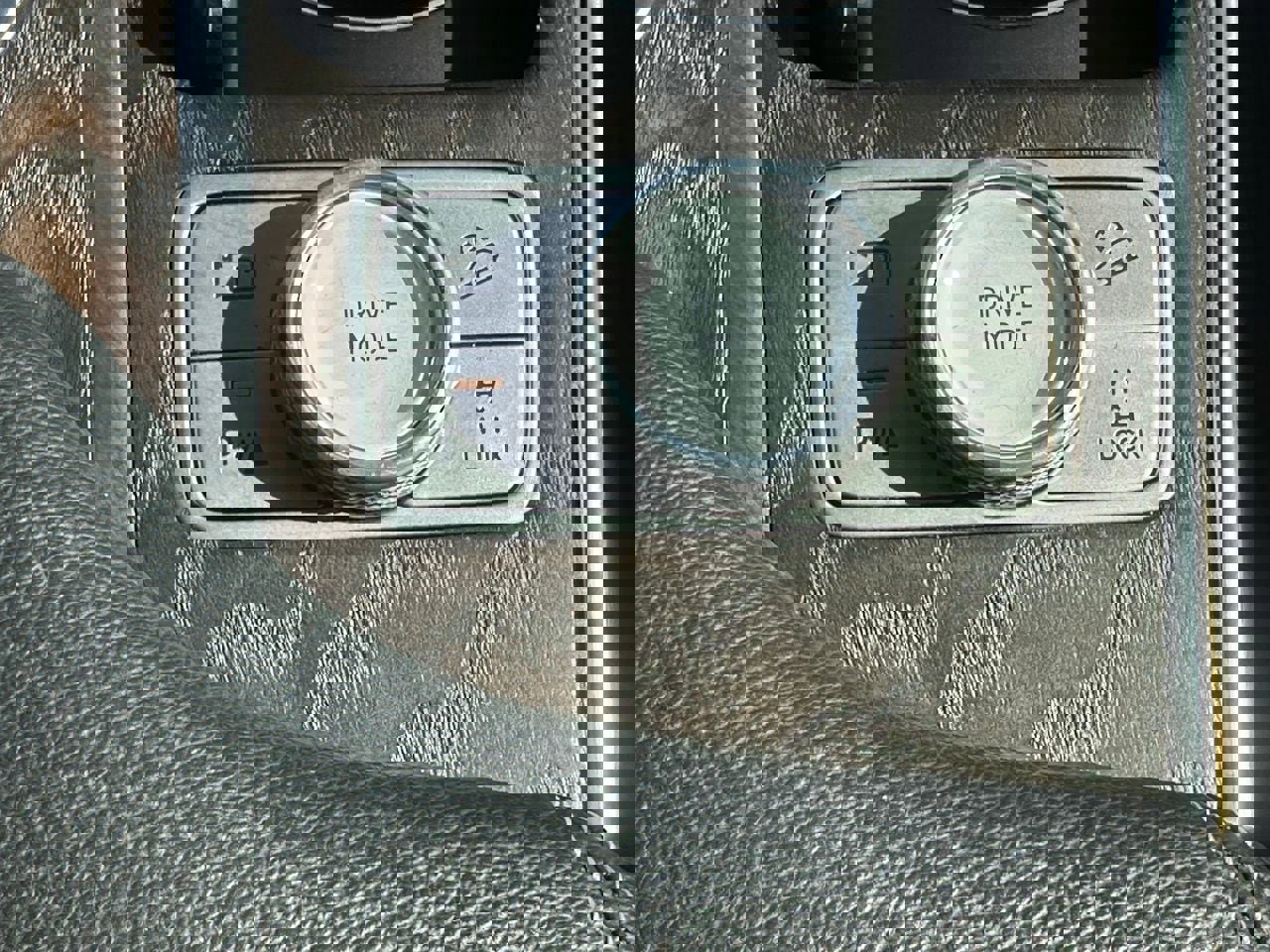 Used 2024 Genesis GV80 2.5T image 40