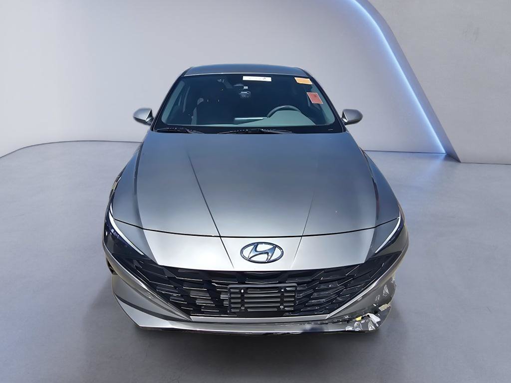 Used 2023 Hyundai Elantra SEL w/ Convenience Package FWD image 8