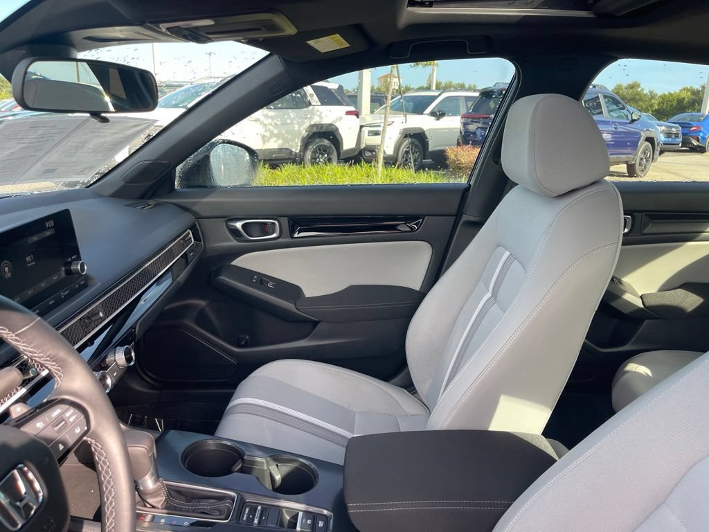 Used 2025 Honda Civic Sport image 18