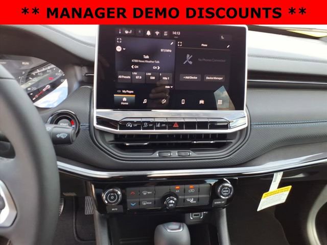 New 2026 Jeep Compass Latitude image 13