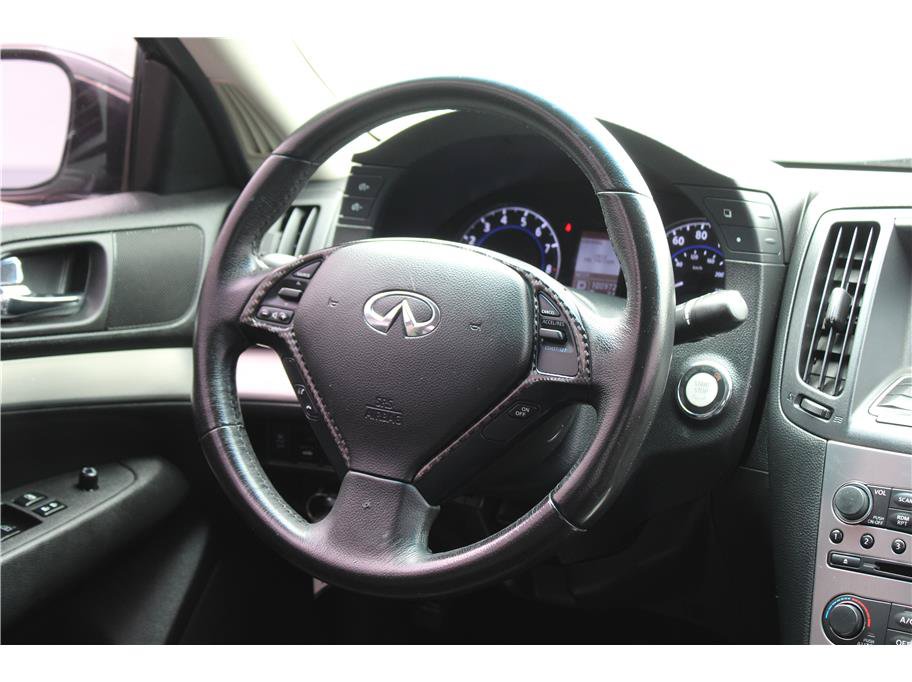 Used 2013 INFINITI G37 x Sedan AWD/4WD image 15