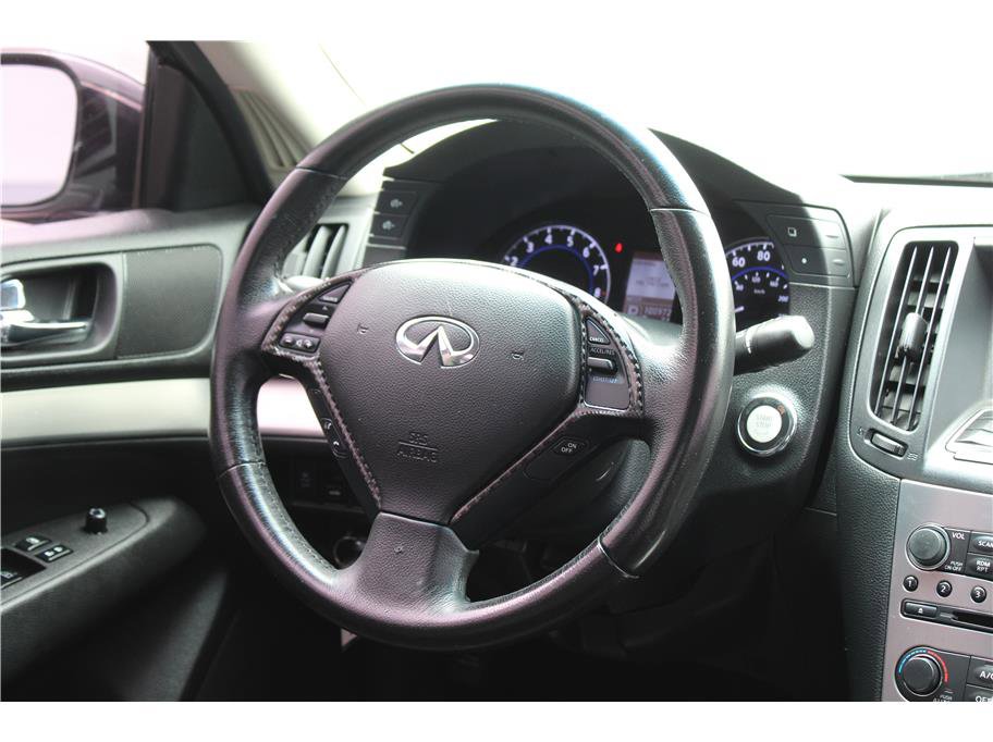 Used 2013 INFINITI G37 x Sedan AWD/4WD image 15