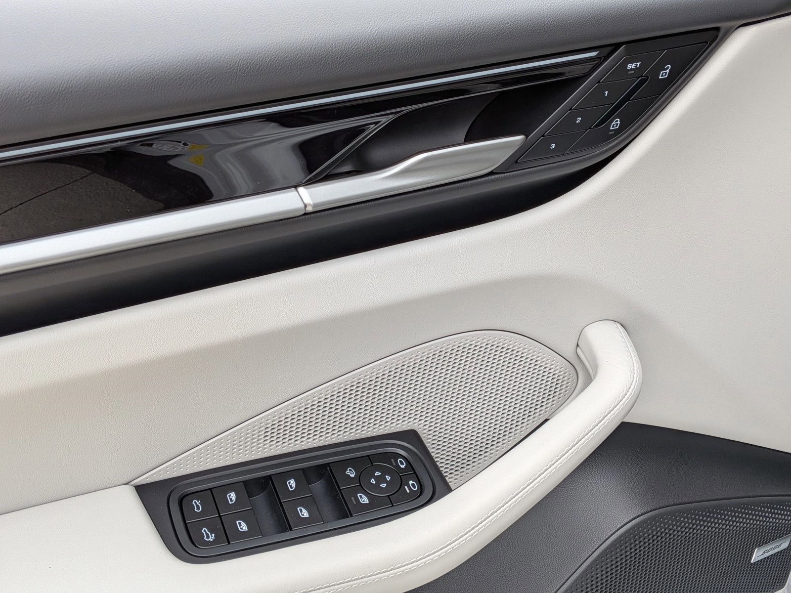 New 2026 Porsche Macan Electric image 14