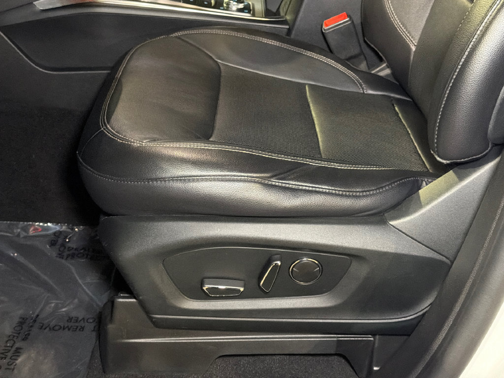 Used 2020 Ford Explorer Limited AWD/4WD image 25