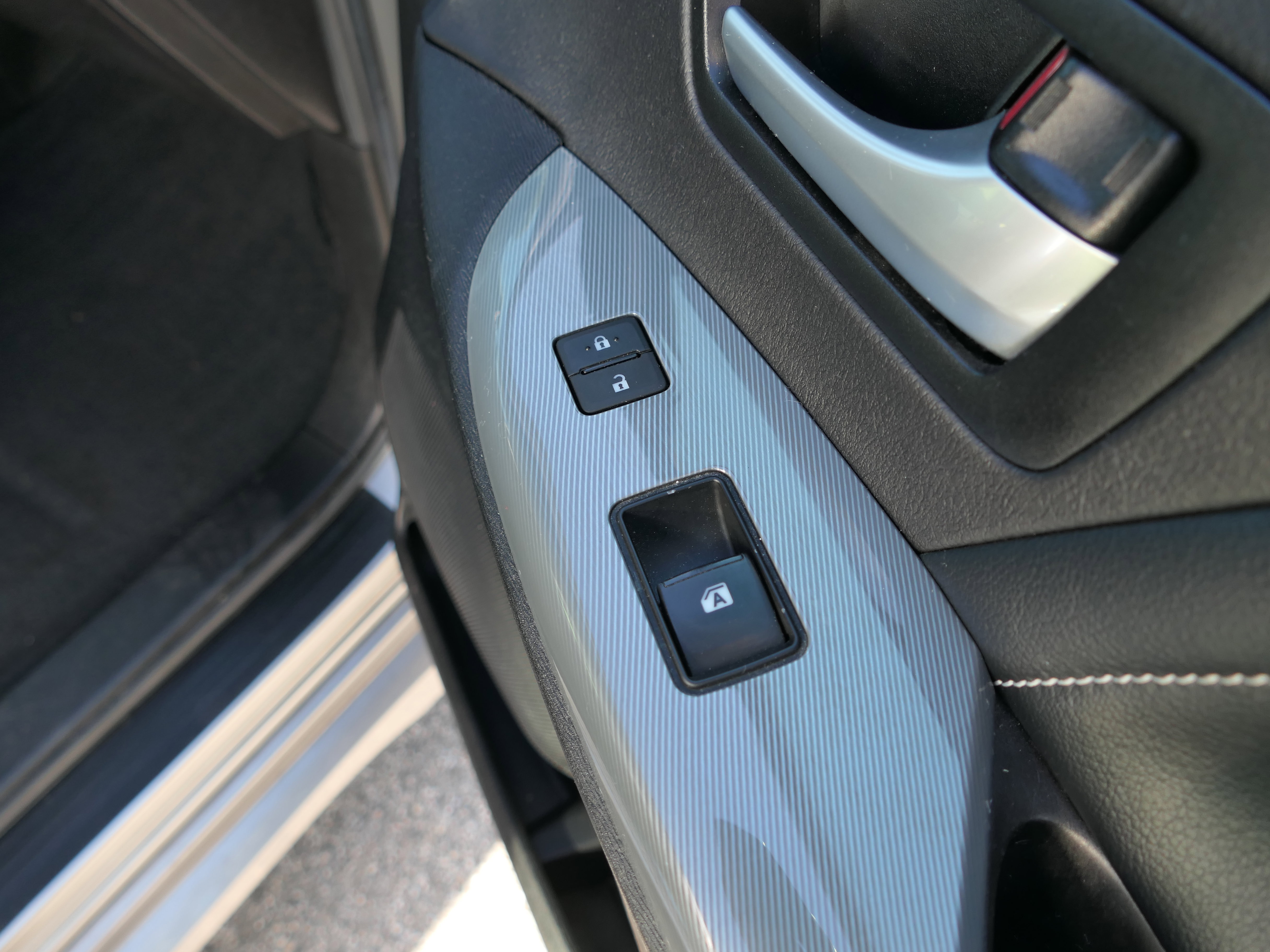 Used 2017 Toyota Sienna SE Premium FWD image 24