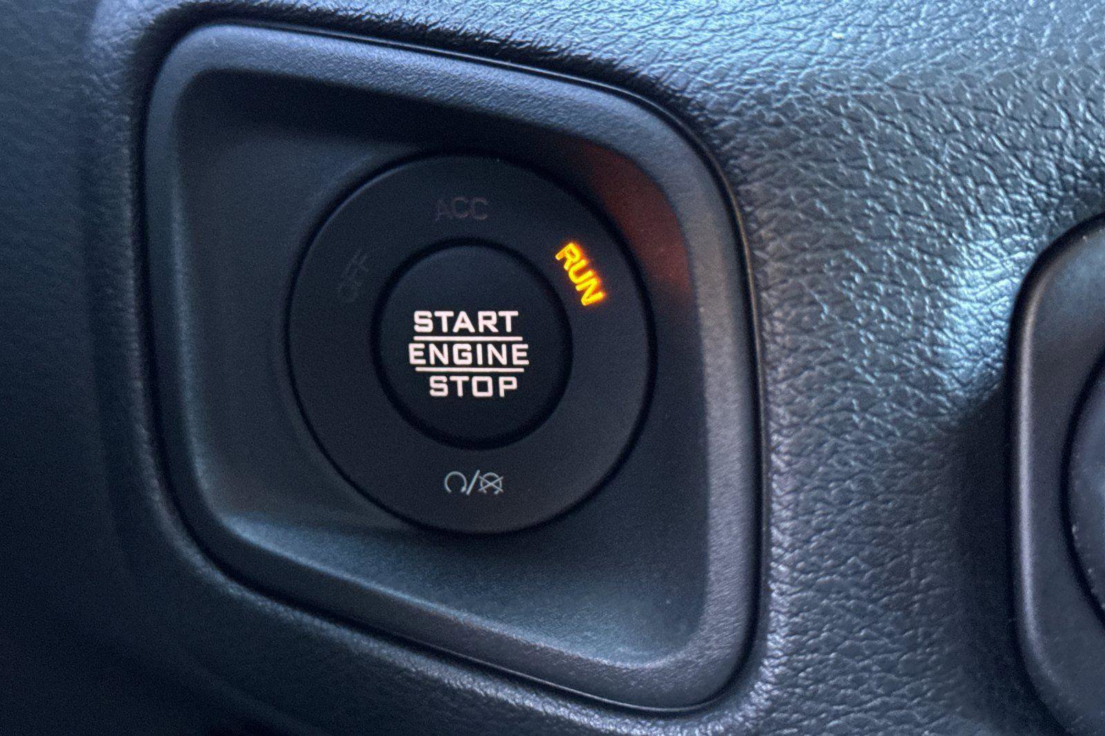 New 2026 Jeep Gladiator Sport image 18