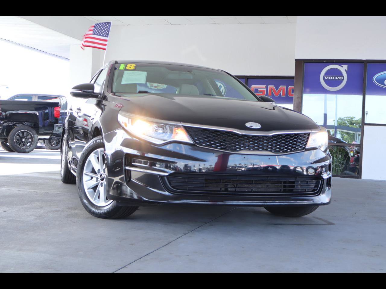 Used 2018 Kia Optima LX FWD image 1