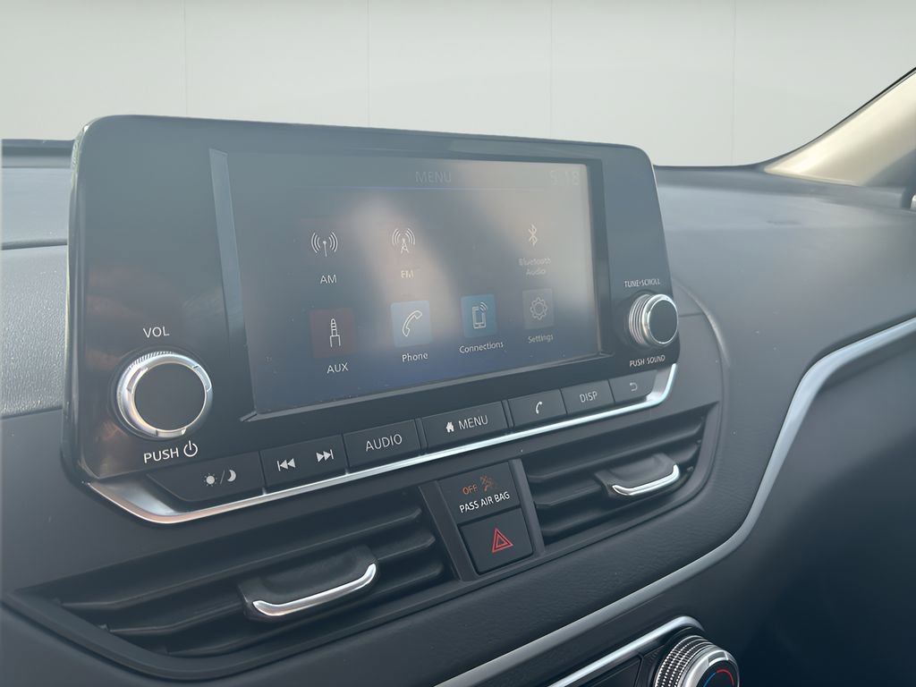 Used 2024 Nissan Altima 2.5 S image 25