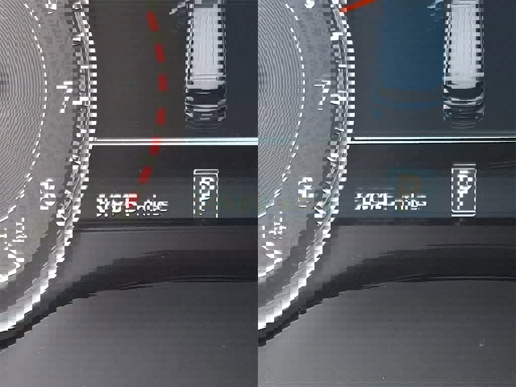 Used 2024 Nissan Armada SV image 22