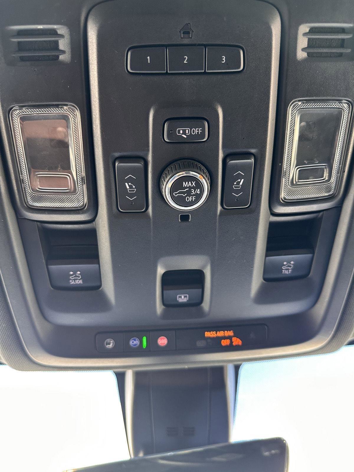 Used 2021 Chevrolet Suburban Premier w/ Premium Package RWD image 43