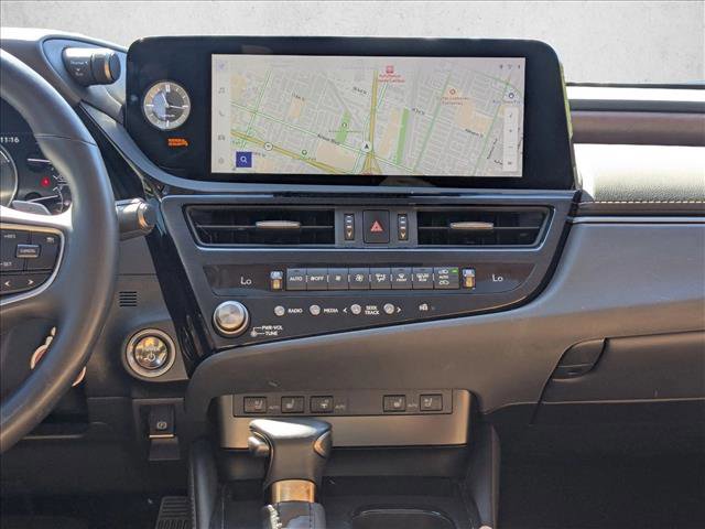 Used 2024 Lexus ES 300h w/ Premium Package image 15