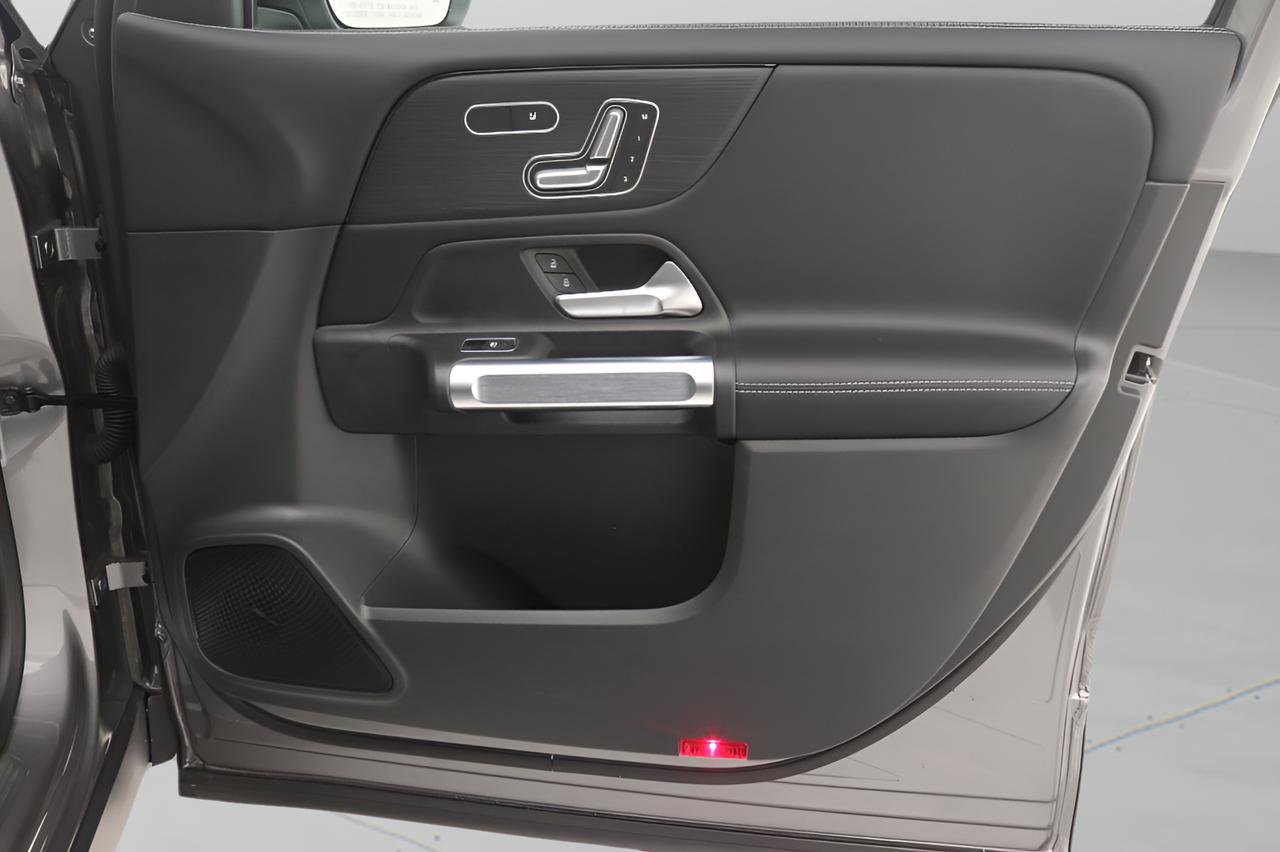 Certified 2026 Mercedes-Benz GLB 250 image 21