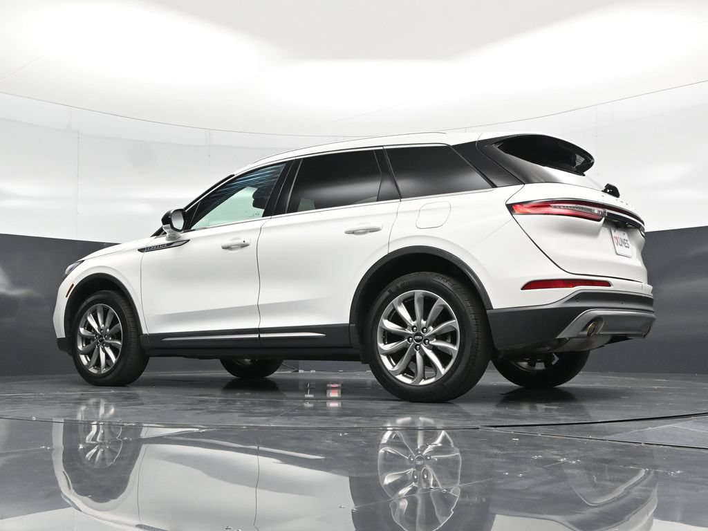Used 2022 Lincoln Corsair AWD w/ Premium Package image 60