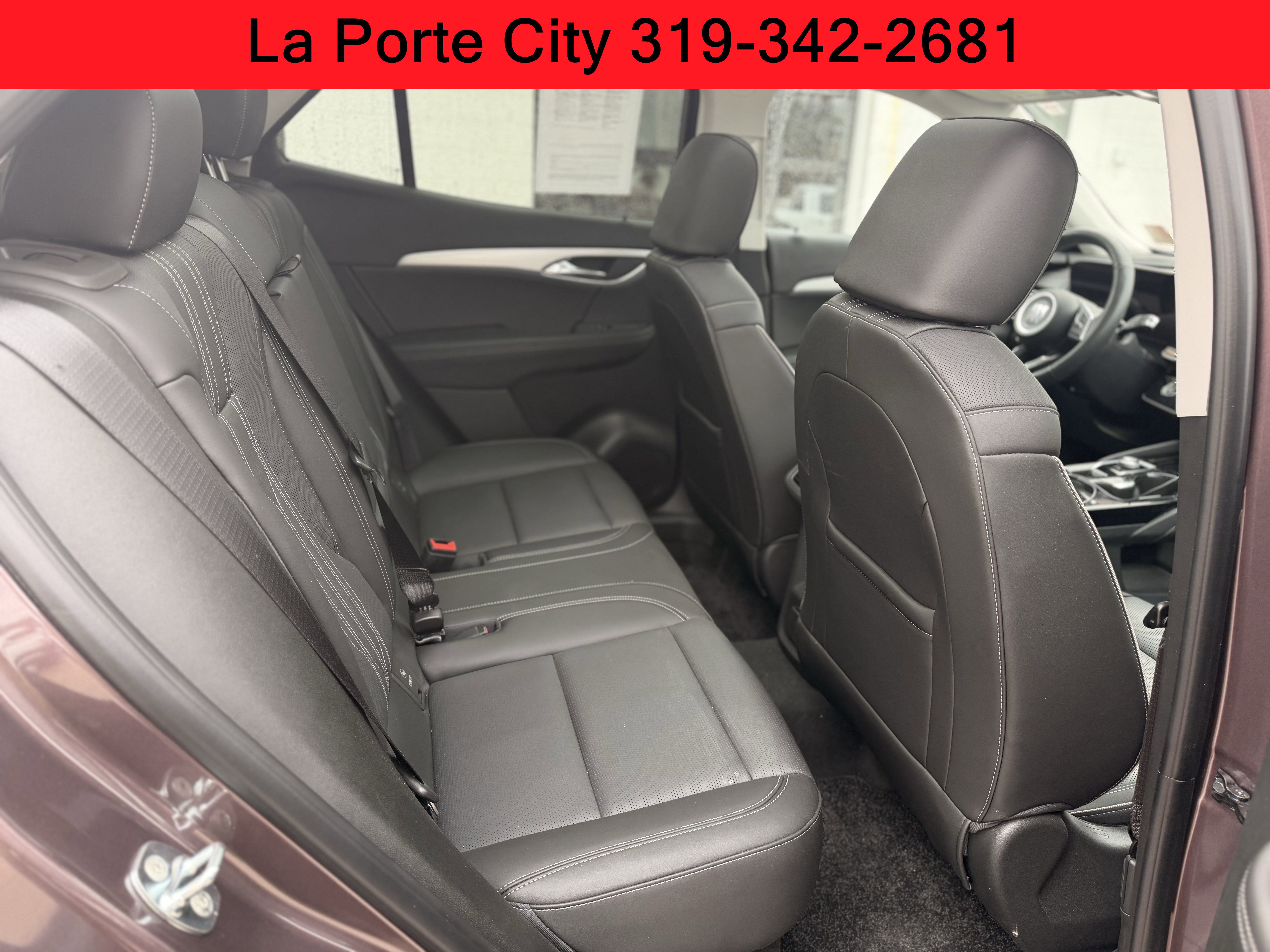 Used 2025 Buick Envision Avenir image 12