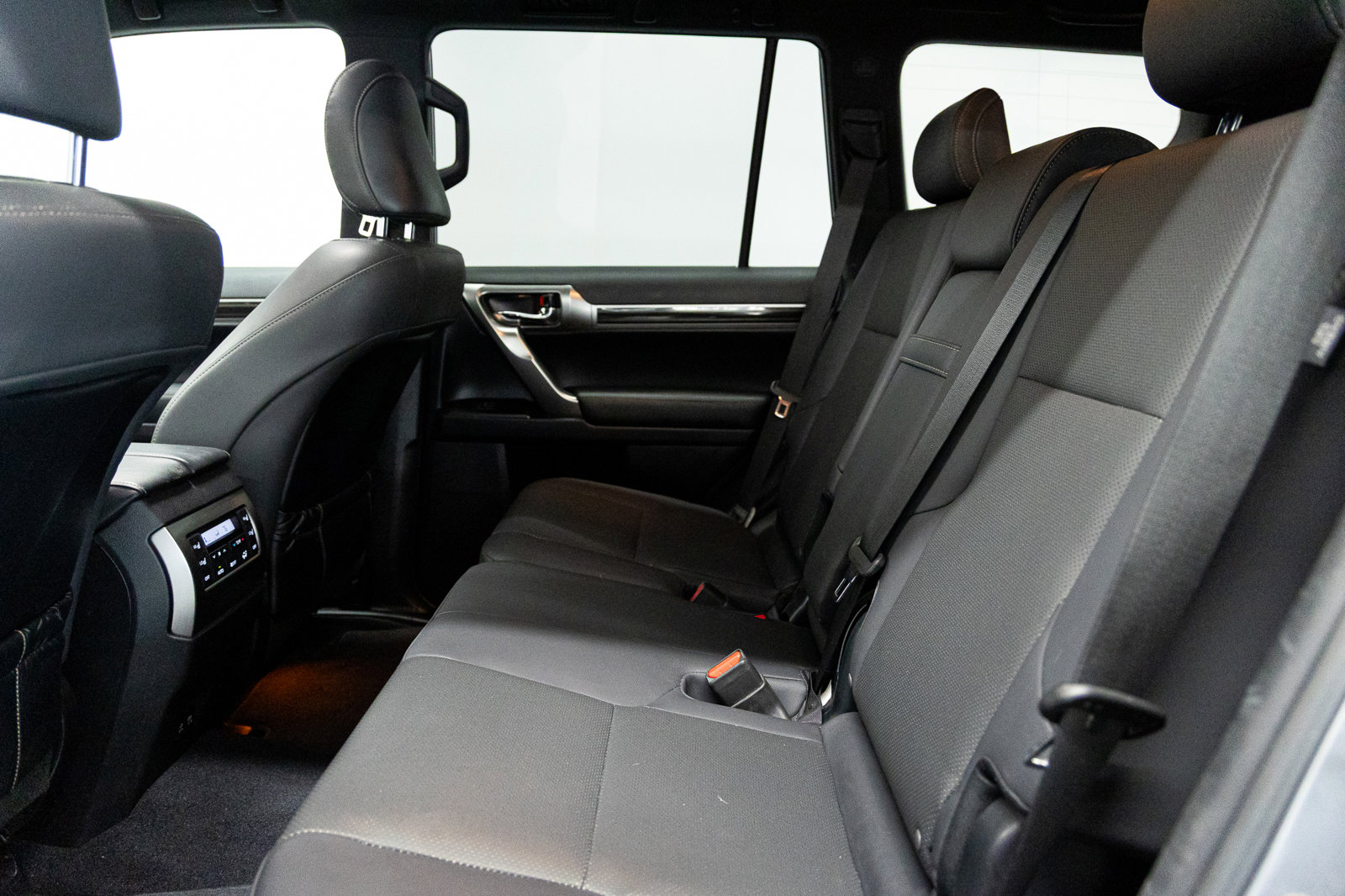 Used 2022 Lexus GX 460 Premium w/ Premium Package AWD/4WD image 27