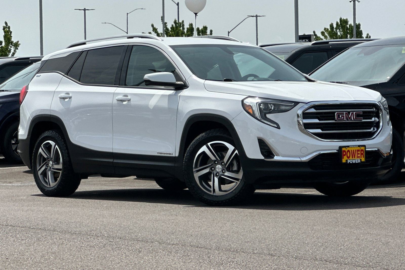 Used 2019 GMC Terrain SLT w/ Preferred Package FWD image 2