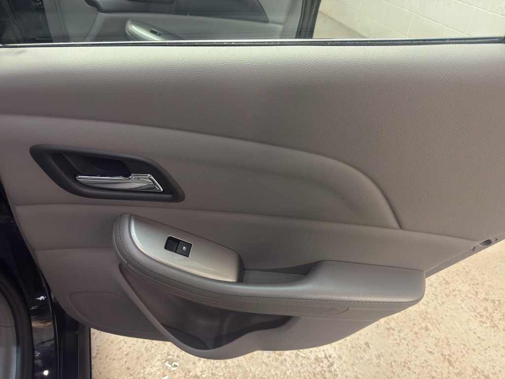 Used 2015 Chevrolet Malibu LS image 24