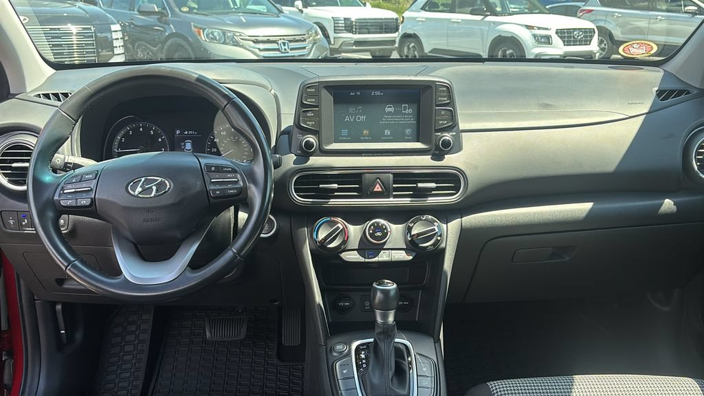 Used 2018 Hyundai Kona SEL FWD image 12