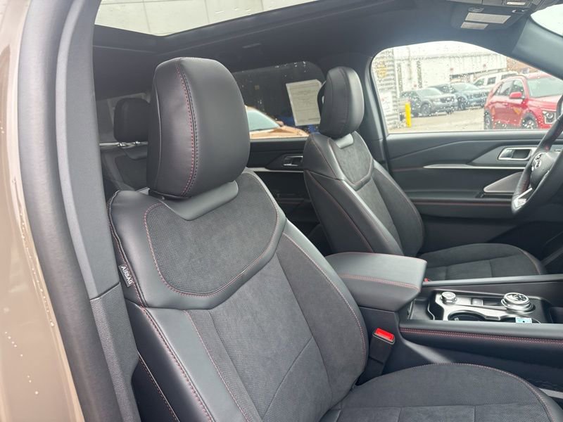 New 2026 Ford Explorer ST w/ Sun And Sound Package image 18