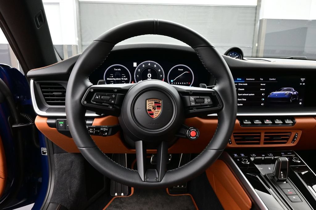 Certified 2026 Porsche 911 Targa 4 GTS AWD/4WD image 8