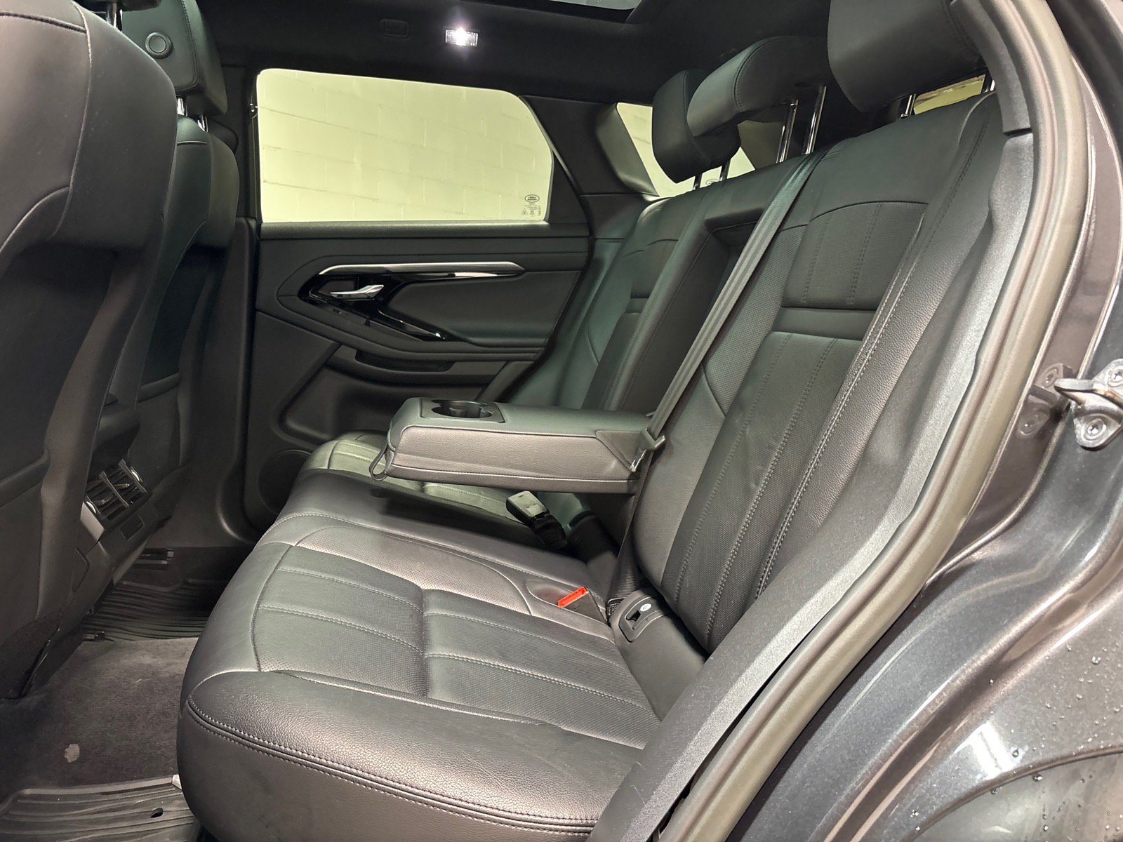 Used 2023 Land Rover Range Rover Evoque R-Dynamic S AWD/4WD image 27