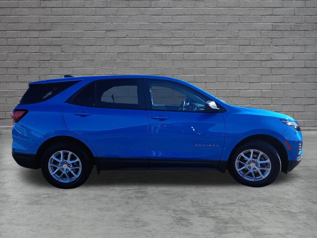 Used 2024 Chevrolet Equinox LS w/ LS Convenience Package AWD/4WD image 7