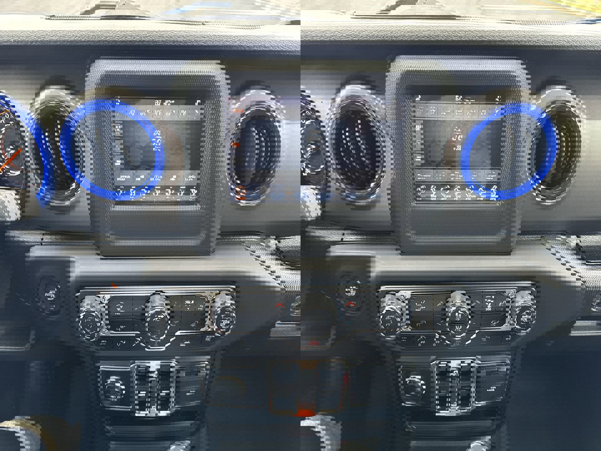 Used 2021 Jeep Gladiator Sport image 16