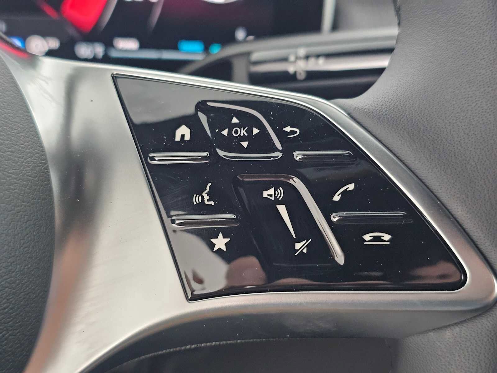 Used 2026 Mercedes-Benz GLC 300 image 28