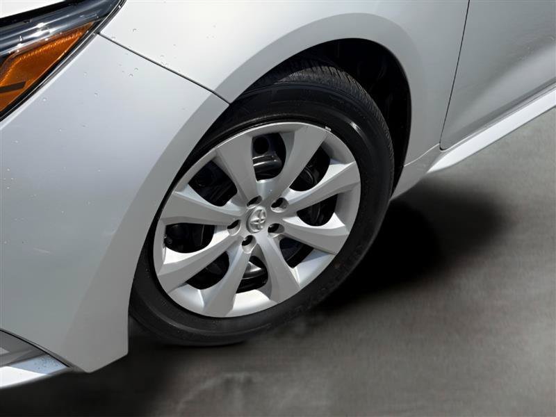 Used 2023 Toyota Corolla LE FWD image 6