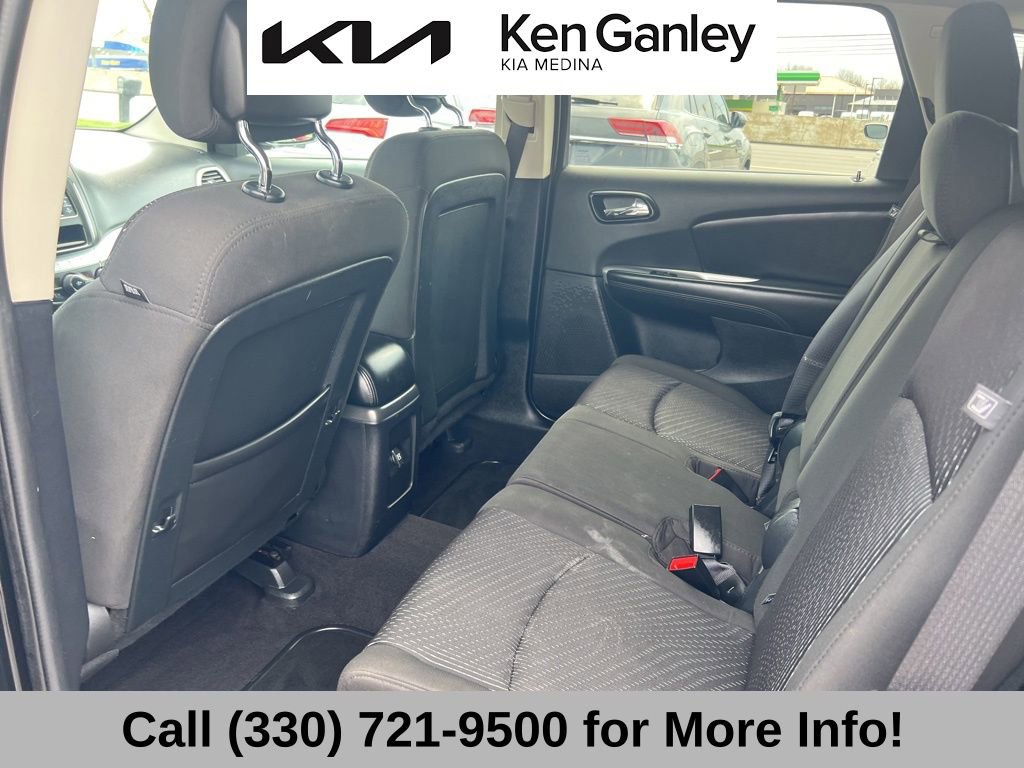 Used 2017 Dodge Journey SXT w/ Comfort/Convenience Group image 43