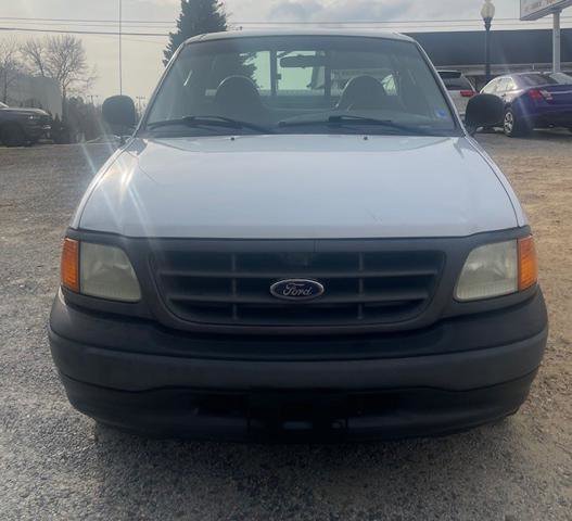 Used 2004 Ford F150 XL image 3