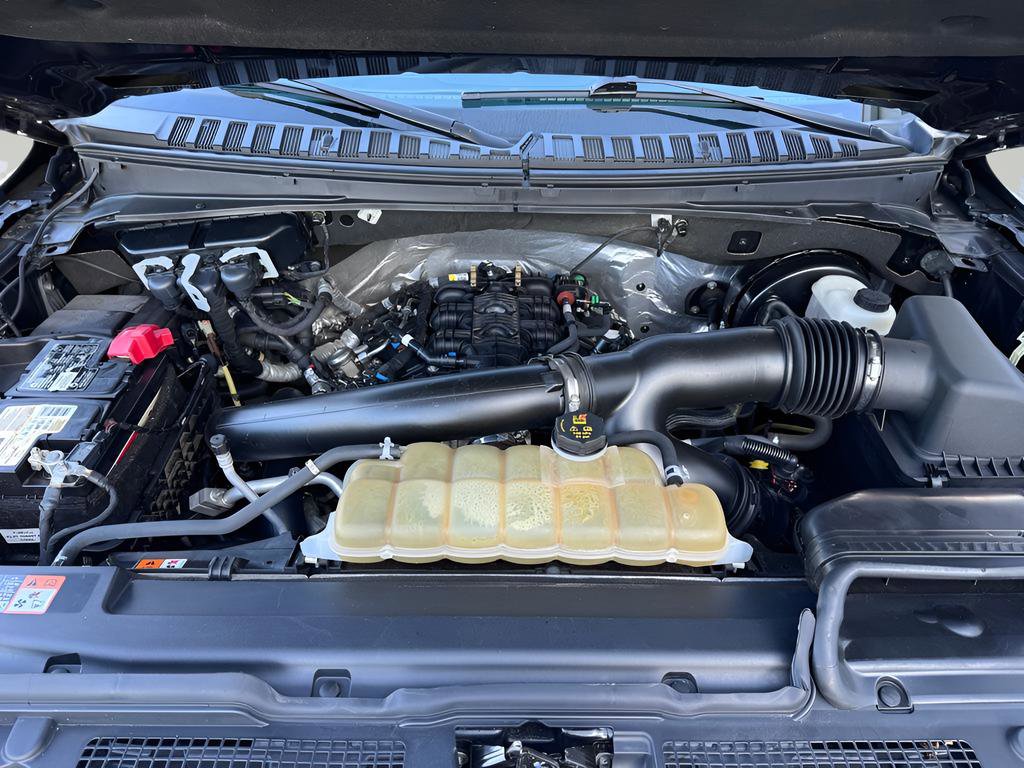 Used 2021 Ford Expedition Max Limited image 9