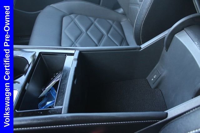 Used 2025 Volkswagen Atlas SE image 41
