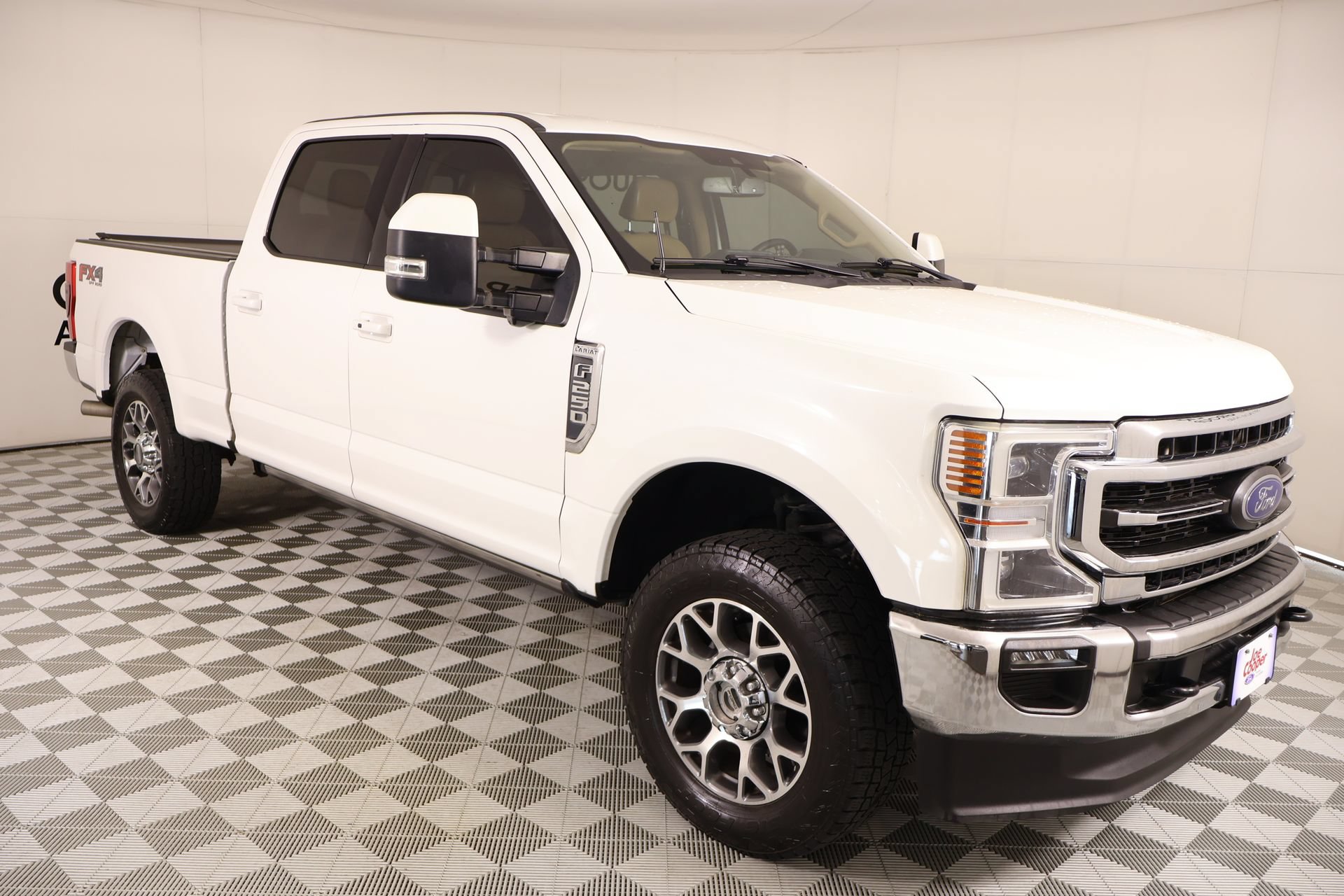 Used 2022 Ford F250 Lariat w/ Lariat Ultimate Package AWD/4WD video 1