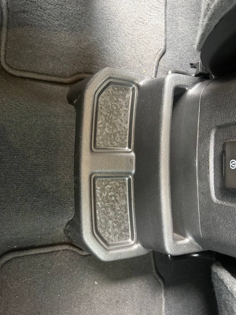 Used 2025 Jeep Wrangler Unlimited Sahara w/ Safety Group AWD/4WD image 38