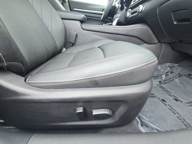 Used 2024 Nissan Altima 2.5 SR w/ SR Premium Package image 17