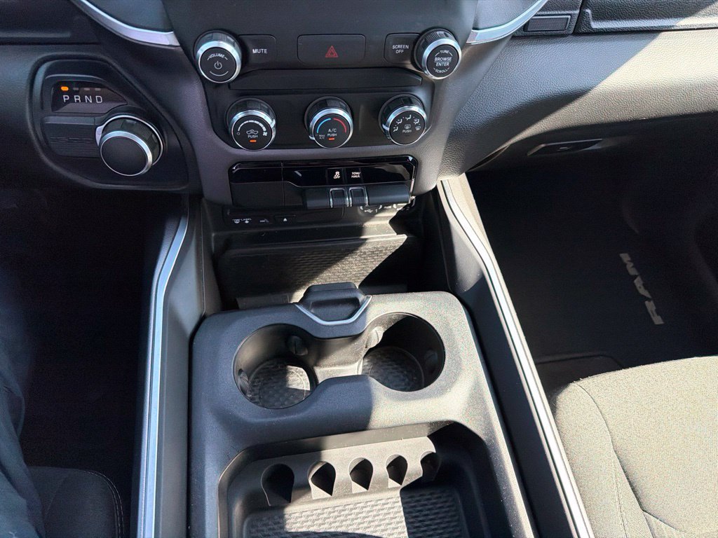 Used 2019 RAM 1500 Big Horn RWD image 4