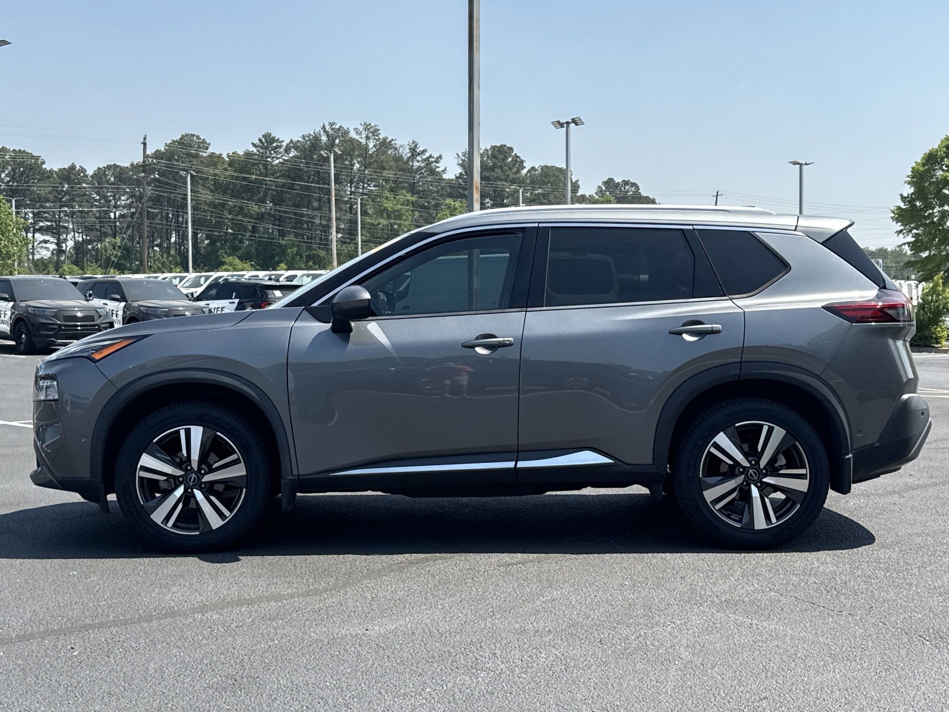 Used 2023 Nissan Rogue SL w/ SL Premium Package FWD image 13