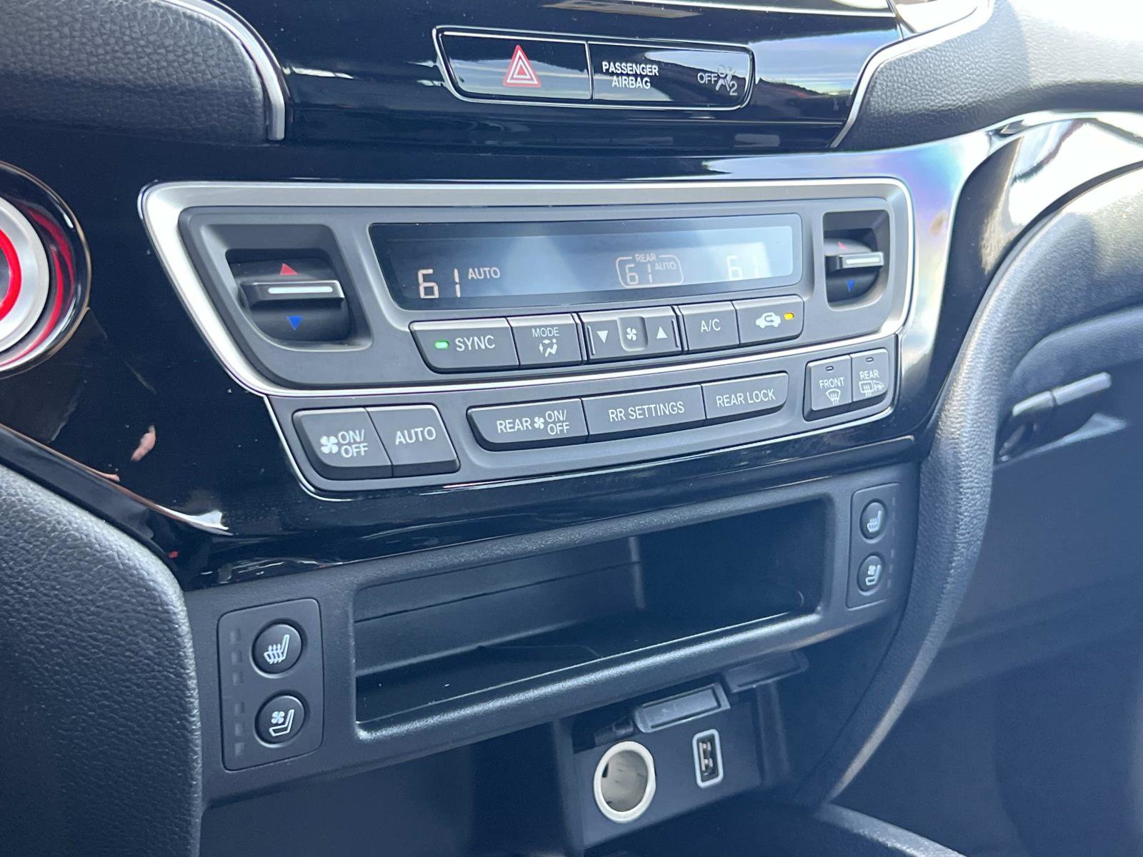 Used 2023 Honda Passport Elite image 16