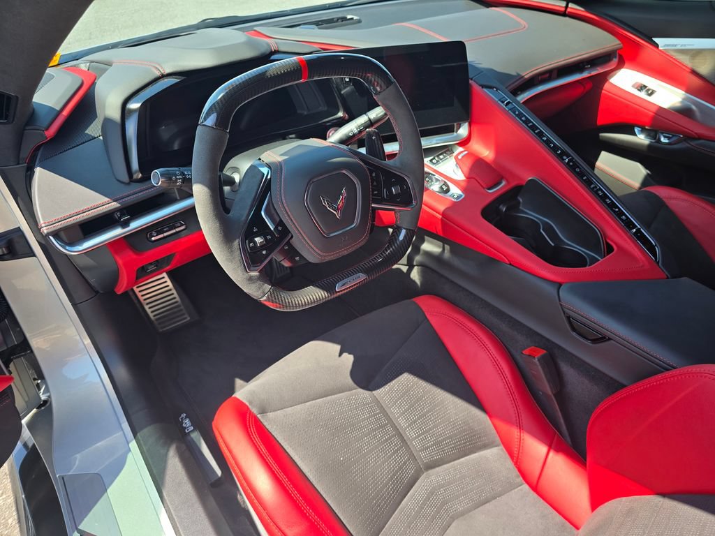 Used 2024 Chevrolet Corvette Z06 RWD image 18