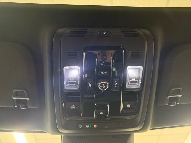 Used 2026 Cadillac Escalade Sport w/ Touring Package image 19