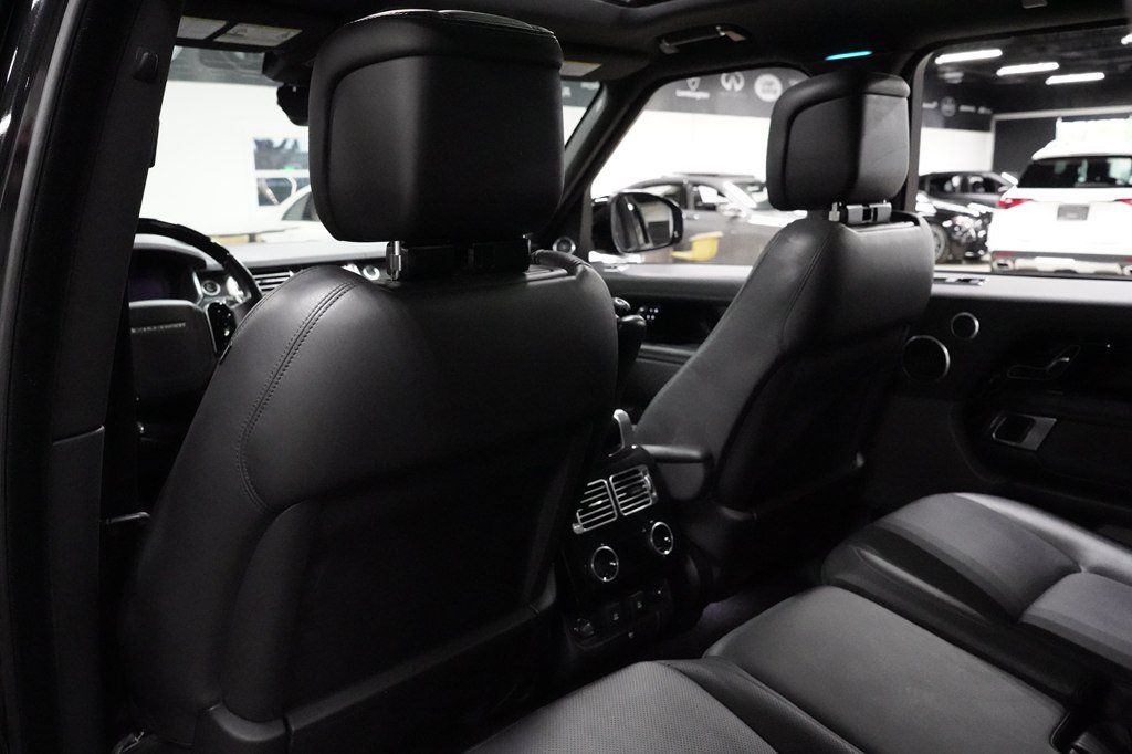 Used 2019 Land Rover Range Rover Supercharged AWD/4WD image 23