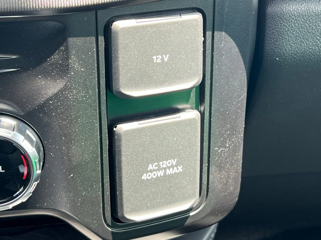 New 2025 Ford F250 Platinum w/ FX4 Off-Road Package image 33