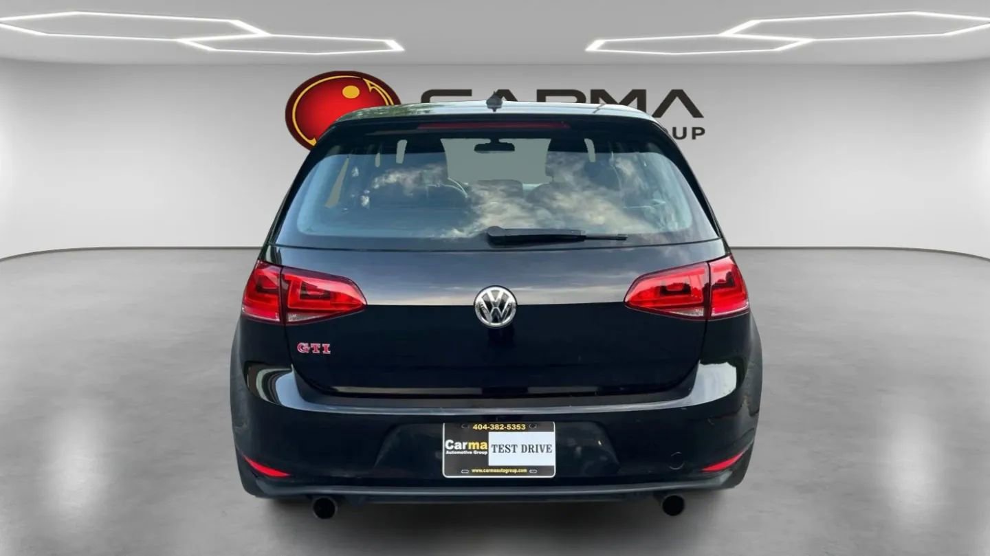 Used 2017 Volkswagen GTI SE FWD image 4