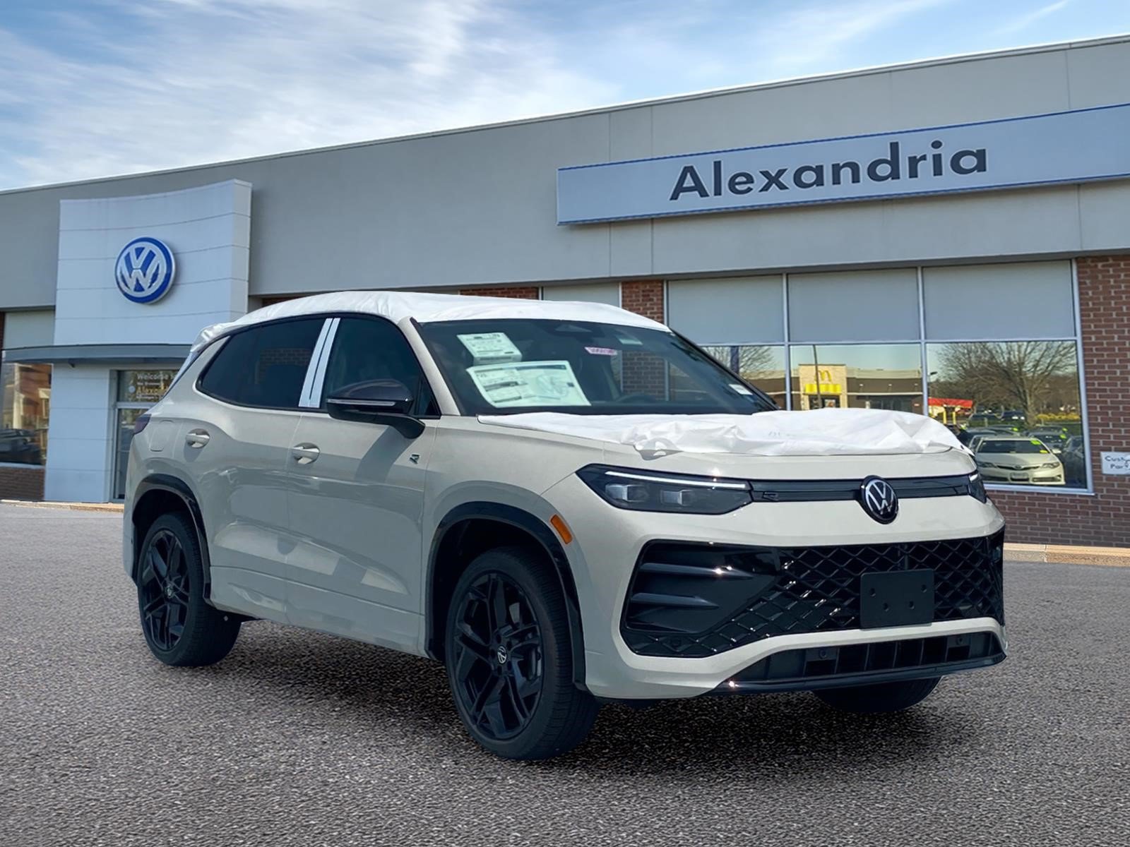 New 2026 Volkswagen Tiguan SE R-Line